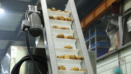 3. ছাঁটাই মেশিনের জন্য ফিডিং কনভেয়র